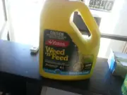 YATES 4 LITRE FEED-WEED HOSE-ON COLOUR PAINT