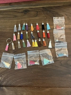 LOT OF 33 ONE INCH MINI SILVER TASSELS MULTIPLE COLORS CRAFTS HOME DECOR