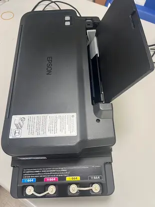 使用半年EPSON L120連續供墨彩色印表機