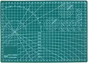 Universal Crafts Self-Healing Cutting Mat A4