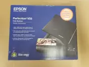 New in Box Epson Perfection V33 Flatbed Photo/Document Scanner