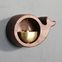 在飛比找momo購物網優惠-【JEN】日式鯨魚造型木製黃銅鈴噹風鈴門鈴