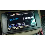 賣一組NISSAN QRV2.5 SERENA 2008出廠QRV 2.5螢幕，型號如照片，面板已換新