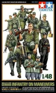 WW II GERMAN INFANTRY ON MANEUVERS (SET OF 17 FIGURES) #32530 1/48 TAMIYA