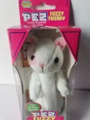 Plush Snowball The Cat PEZ Candy Dispenser & Clip Fuzzy Friends Kitten NIP 2002