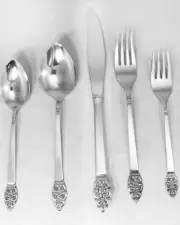 NORDIC CROWN by Oneida 5 Piece Place Setting NEW NEVER USED Made in USA