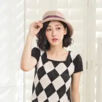 在飛比找momo購物網優惠-【Wonderland】英倫風時尚緞帶蝴蝶結帽(卡其)