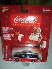 Johnny Lightning COCA COLA BRAND SERIES '55 CHRYSLER 1:64 NEW