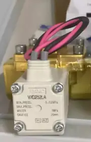 NEW SMC VXD252LA Solenoid Valve