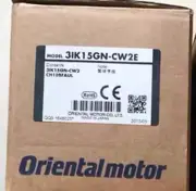 New In Box ORIENTAL MOTOR 3IK15GN-CW2E Stepper Motors