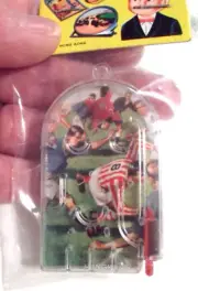 VTG Mini PINBALL Pocket Travel "Lucky Ball Game" SOCCER Hong Kong NIP NOS 2.5"