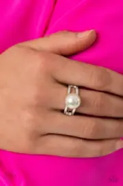 Paparazzi: All American PEARL - White Ring