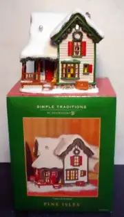 2004 Retired Department Dept 56 Pine Isles Timber's Farm House New in the box 56