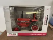 International Harvester 1066 Prestige Collection Tractor 1/16th Ertl Case IH NEW