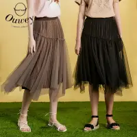 在飛比找momo購物網優惠-【OUWEY 歐薇】唯美壓褶拼接不規則網紗裙(兩色；S-L；