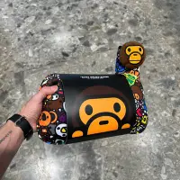 在飛比找Yahoo!奇摩拍賣優惠-熱銷 BAPE 21春夏動物園車用頸枕安全帶套組4059XX