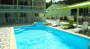 Appartement de 4 chambres avec piscine partagee jardin clos et wifi a Le Gosier a 5 km de la plage