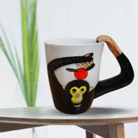 在飛比找松果購物優惠-3D動物造型手繪風陶瓷杯- 黑猩猩(350ml) (6.4折