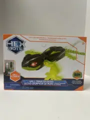 Wall Crawler Gecko, Rechargeable Remote Control Robot Kids Toys, Climbs up Wa...