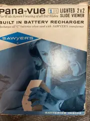 Vintage Sawyers Pana-Vue 1R Lighted 2x2 Slide Viewer