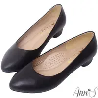在飛比找ETMall東森購物網優惠-Ann’S最高實穿性-頂級小羊皮素面微尖頭低跟包鞋-黑