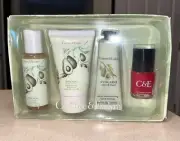 Vintage Crabtree & Evelyn Avocado Gift Set ~ NEW