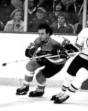 Reggie Leach Of The Philadelphia Flyers 1970s Old Ice Hockey PHOTO 3