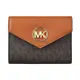 MK MICHAEL KORS CARMEN金字LOGO印花PVC拼牛皮4卡釦式短夾(橡子棕x深褐)