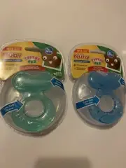2 Nuby Teetheeez Teethers Soothe Gums Soft Silicon Hygienic Case Green & Blue