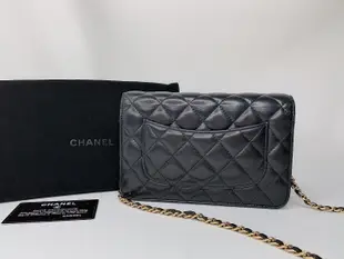 CHANEL 黑金小羊皮woc鏈帶包