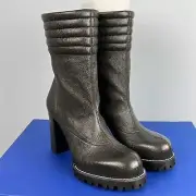 STUART WEITZMAN Isobel Crinkled Leather Boots Asphalt color made in Spain