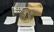 WALKING LIBERTY GOLD COIN CLOCK BULOVA Travel Alarm Americana Collection #B0675