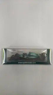 Spark 1/43 Aston Martin Amr22 Aramco Scale Car Minicar