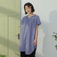 在飛比找momo購物網優惠-【MOSS CLUB】褶不規則下襬條紋短袖洋裝(藍 白)