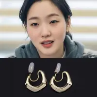 在飛比找momo購物網優惠-【Emi 艾迷】韓劇同款 完美角度金色勾勒 耳環 耳夾 夾式
