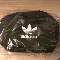 在飛比找蝦皮購物優惠-Adidas綠色小腰包