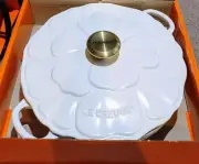 LE CREUSET Two-handed pot white casserole 26cm limited time item