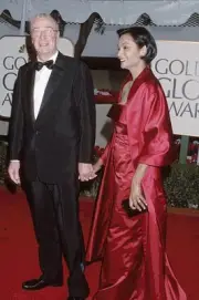 Michael Caine & wife during 57th Annual Golden Globe Awards Arriva- Old Photo