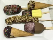 Nestle Choc Top 1kg Pack for Ice Creams Party Fun Hard Chocolate Top NEW 950g