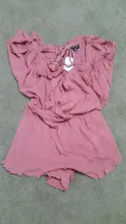 TopShop Size S (US 4-6) Pink Cold Shoulder Open Back Ruffle Romper