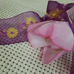 3FF003-105－11 黃花 紫葉紫色刺繡 包裝 緞帶 髮飾 包包 衣服 全新 手作 手帳 文青 文藝 DIY