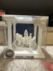 Wilton JUST MARRIED Wedding Cake Topper Bride Groom w/ Carriage New