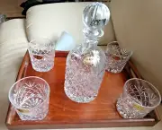 ESSEX EXECUTIVE WHISKEY SET BLOCK 24% LEAD DECANTER 11" FOUR GLASSES WOODEN TRAY