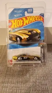 Hot Wheels Super Treasure Hunt Aston Martin DB4GT