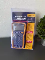 Fluke 117 True RMS Electricians Multimeter With Integrated Voltage Detection