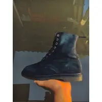 在飛比找蝦皮購物優惠-Dr Martens Pascal 絨面革黑色