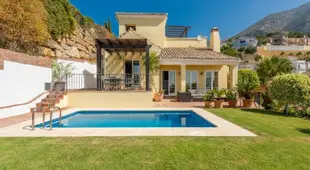 Perfect Holiday Villa in Exclusive Area