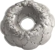 Nordic Ware Autumn Wreath Bundt Pan, Bronze, 10 cups, Silver