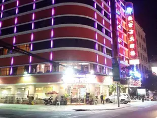 白金灣飯店Platinum Bay Hotel