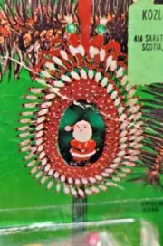 Fibre-Craft PANORAMA SANTA Yellow Flocked Sequin Bead Vtg Xmas Ornament Kit